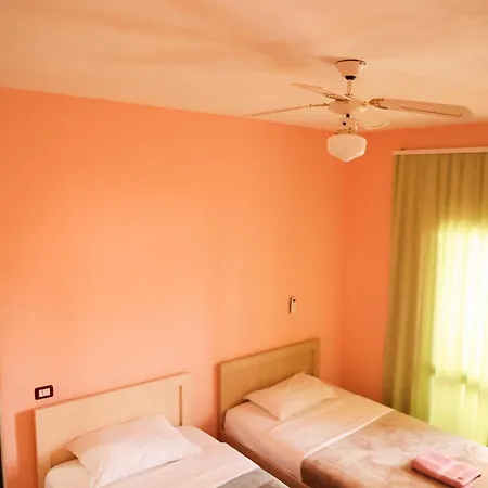 Haka Guest house Golem (Tirana)
